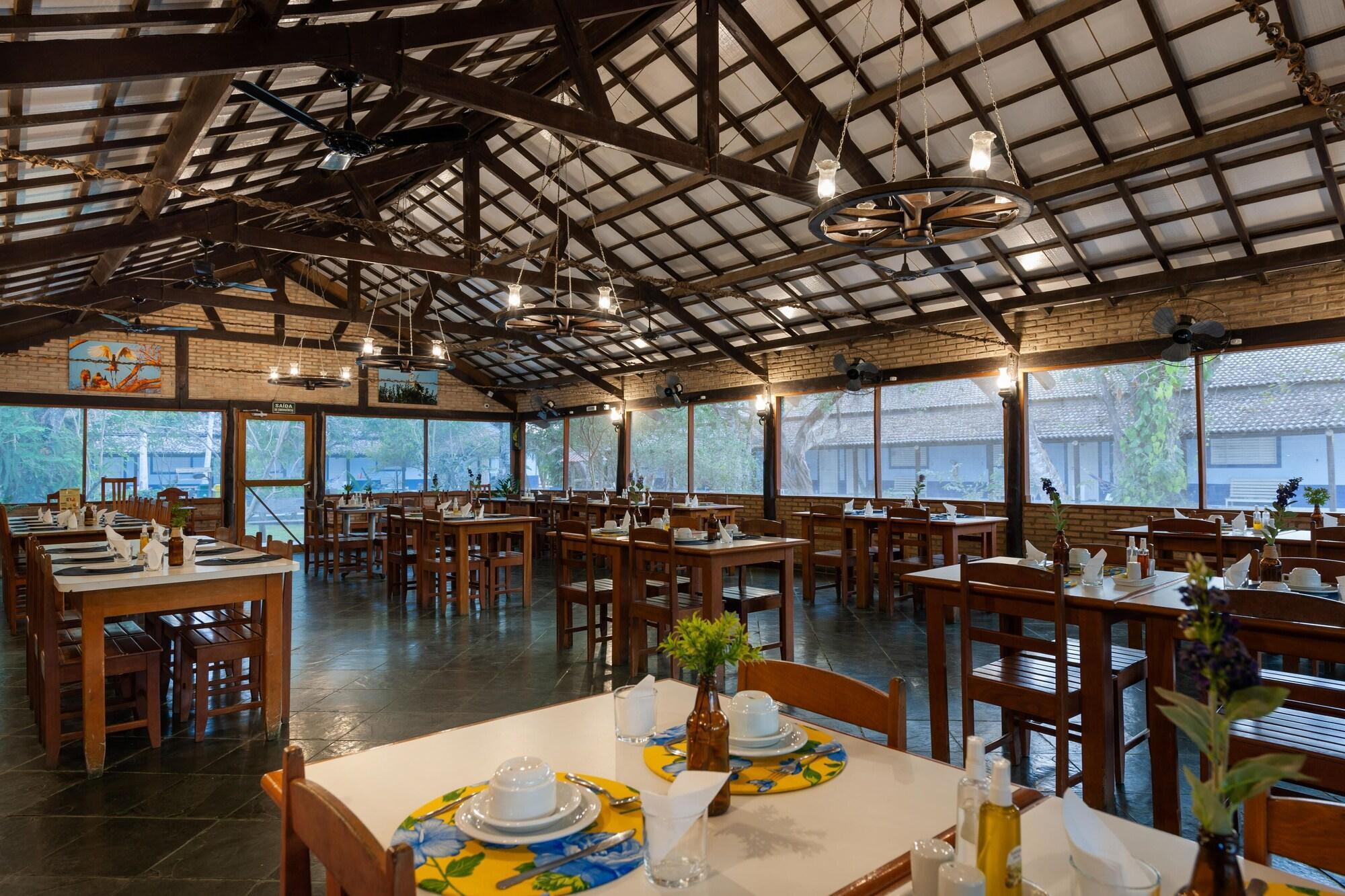 Pousada Rio Claro Poconé Exterior photo